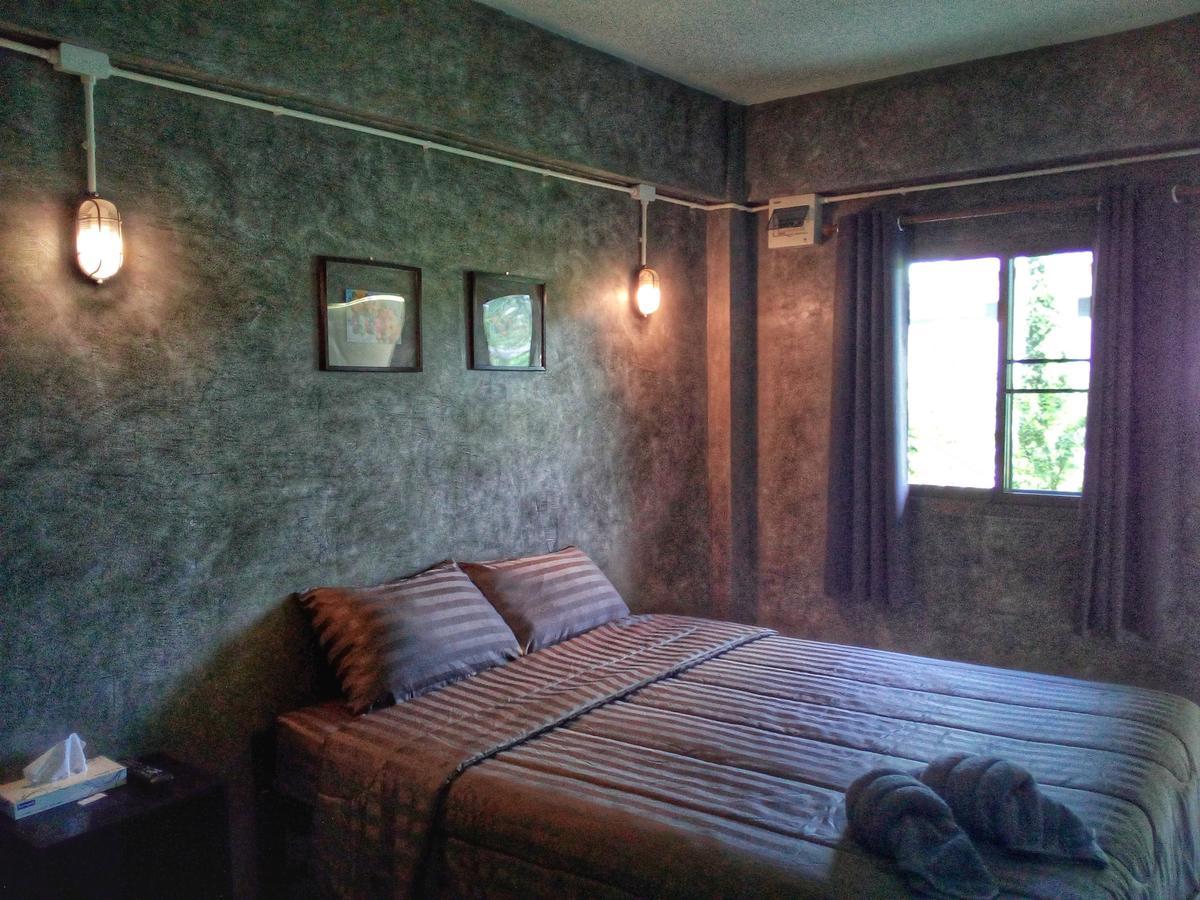 4Hearts Loft House Hotel Surat Thani Exterior photo